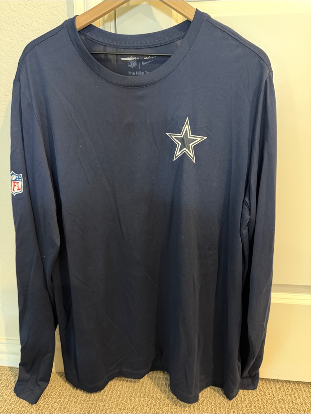 Nike Men’s Navy Dallas Cowboys Long-Sleeve Tee